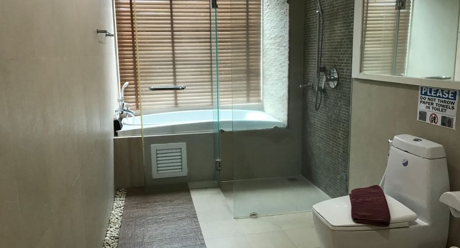 For rent 3 bedrooms condo in Kathu, Phuket