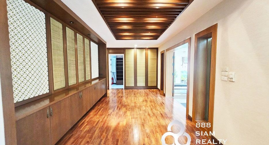 À louer 5 chambres maison à Pak Kret, Nonthaburi
