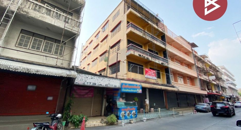 For sale 13 bed retail Space in Bang Kapi, Bangkok
