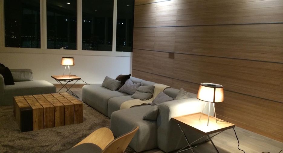 For rent and for sale 3 bedrooms condo in Khlong Toei, Bangkok