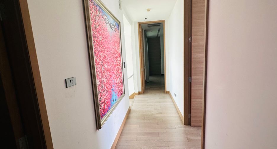 For rent and for sale 3 bedrooms condo in Khlong Toei, Bangkok