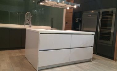 For rent and for sale 3 bedrooms condo in Khlong Toei, Bangkok