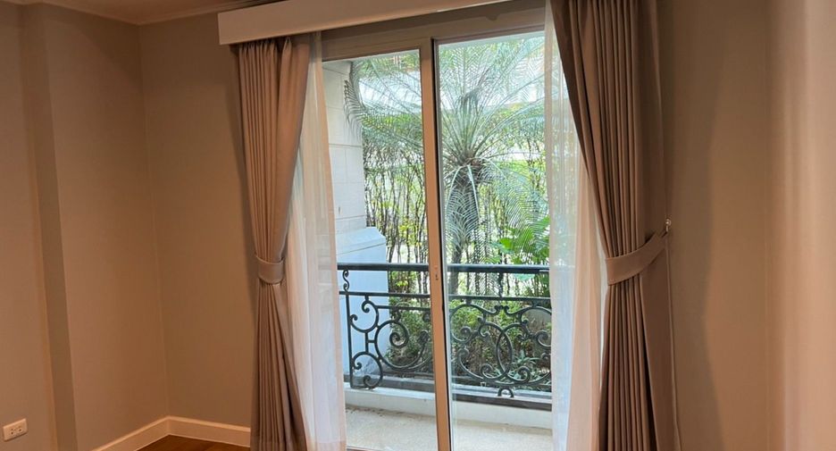Wohnung zur Miete mit 3 Zimmer in Khlong Toei, Bangkok