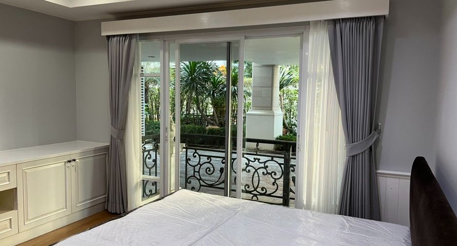 Wohnung zur Miete mit 3 Zimmer in Khlong Toei, Bangkok