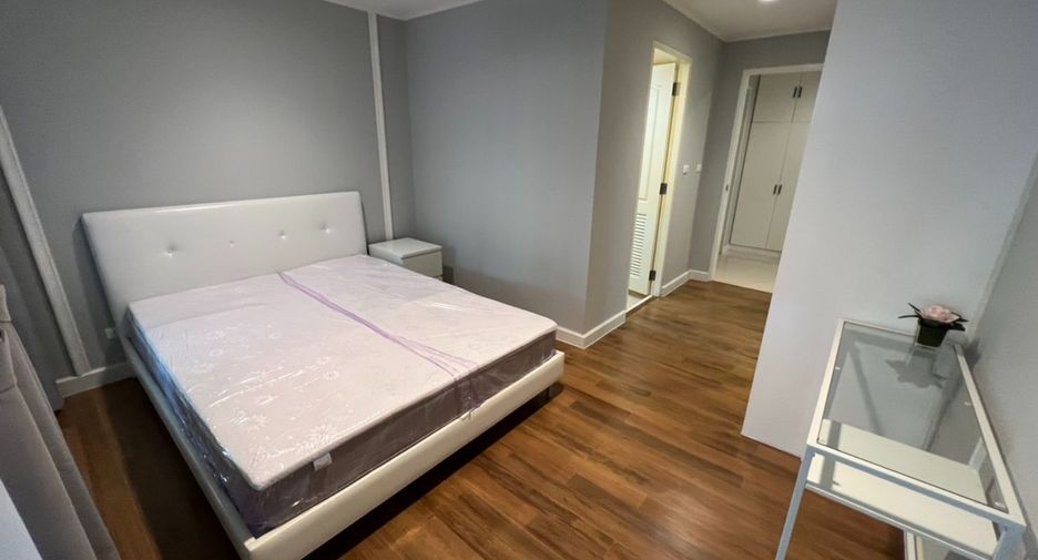 Wohnung zur Miete mit 3 Zimmer in Khlong Toei, Bangkok