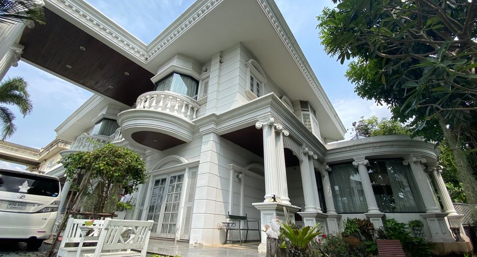 For sale 5 bed house in Bang Khae, Bangkok