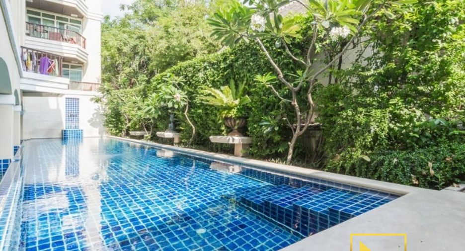 For rent 2 bedrooms condo in Watthana, Bangkok
