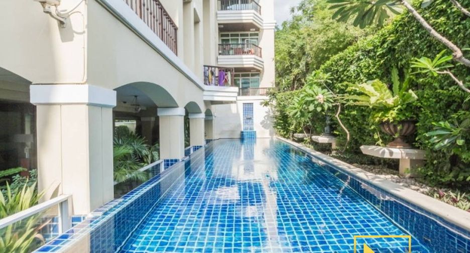 For rent 2 bedrooms condo in Watthana, Bangkok