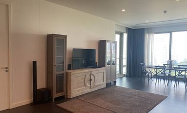 For rent 2 bedrooms condo in Pathum Wan, Bangkok