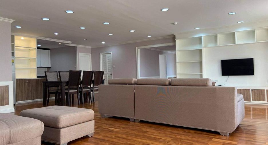 For rent 3 bedrooms condo in Watthana, Bangkok