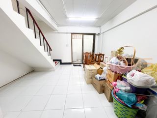 For sale 4 bed retail Space in Mueang Samut Prakan, Samut Prakan