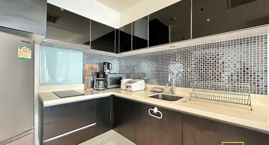 For rent 1 bed condo in Watthana, Bangkok