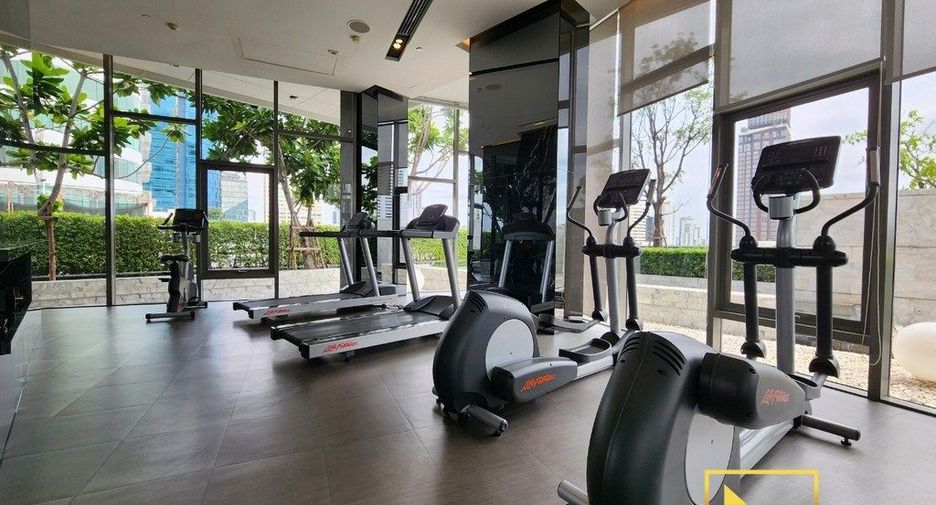 For rent 1 bed condo in Watthana, Bangkok