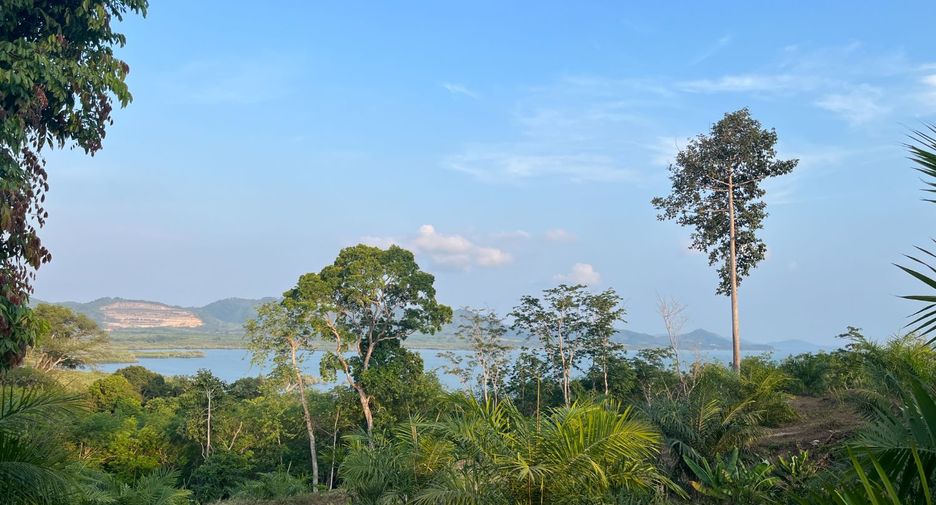 Grundstück zum Kauf in Takua Thung, Phang Nga