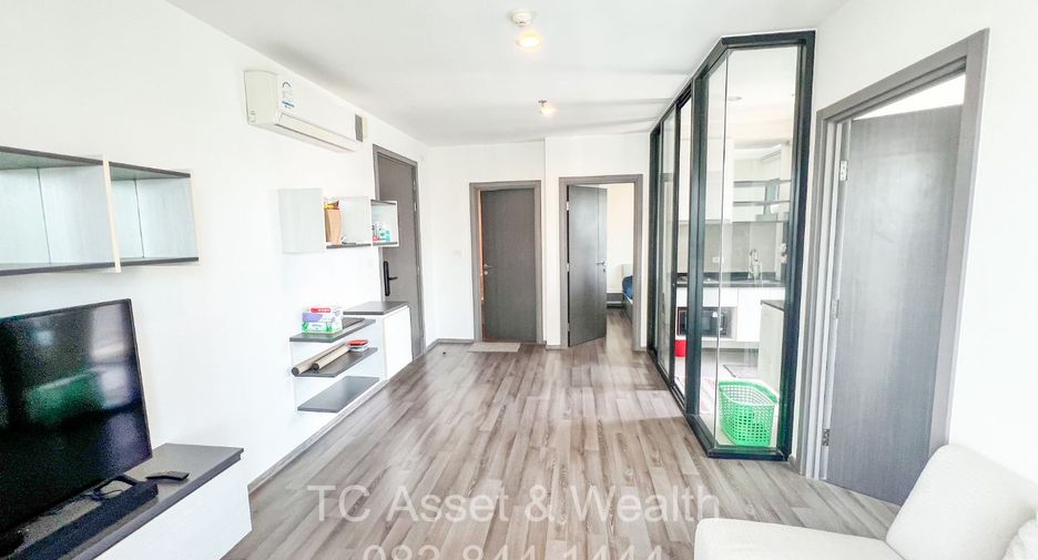 For sale 2 bedrooms condo in Watthana, Bangkok