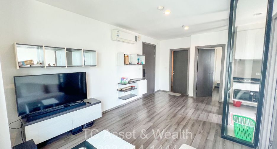 For sale 2 bedrooms condo in Watthana, Bangkok