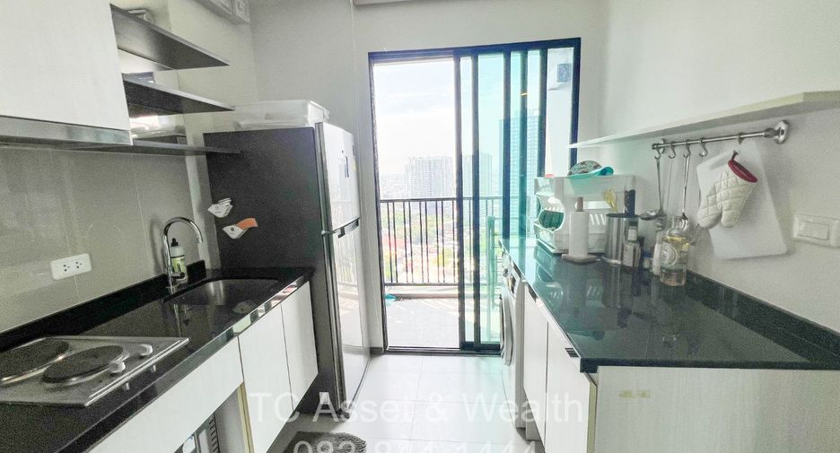 For sale 2 bedrooms condo in Watthana, Bangkok