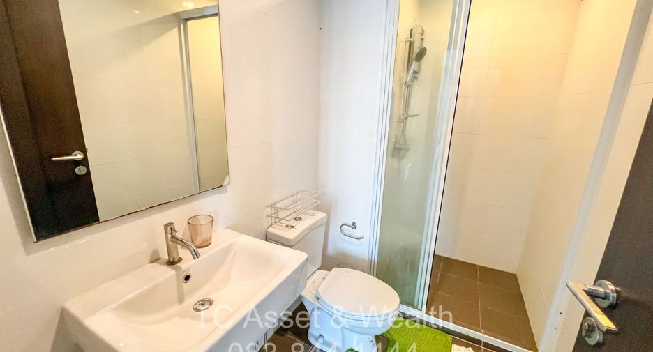 For sale 2 bedrooms condo in Watthana, Bangkok