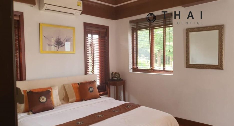 Villa en alquiler y en venta de 4 habitaciones en Mueang Phuket, Phuket