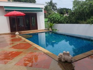 For rent and for sale 4 bedrooms villa in Mueang Phuket, Phuket