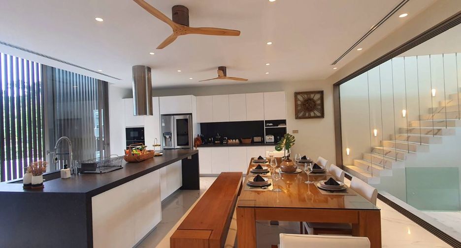 For rent and for sale 5 bedrooms villa in Mueang Phuket, Phuket