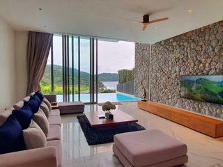 5 Bedroom Villa In Mueang Phuket