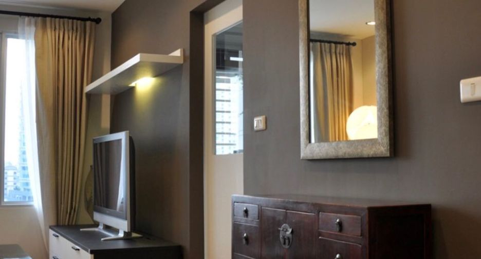 For sale 1 bed condo in Khlong Toei, Bangkok