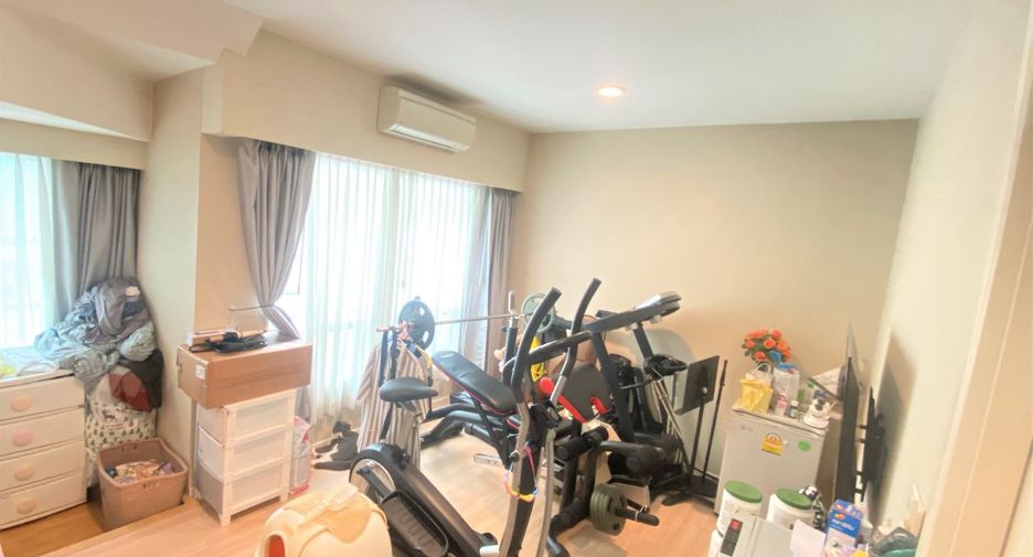 For sale 3 bedrooms townhouse in Bueng Kum, Bangkok