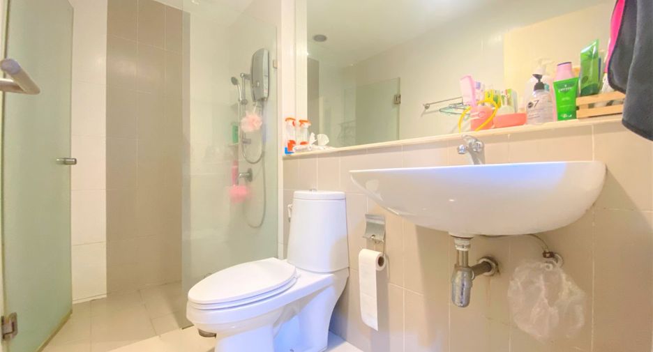 For sale 3 bedrooms townhouse in Bueng Kum, Bangkok