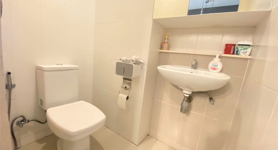 For sale 3 bedrooms townhouse in Bueng Kum, Bangkok