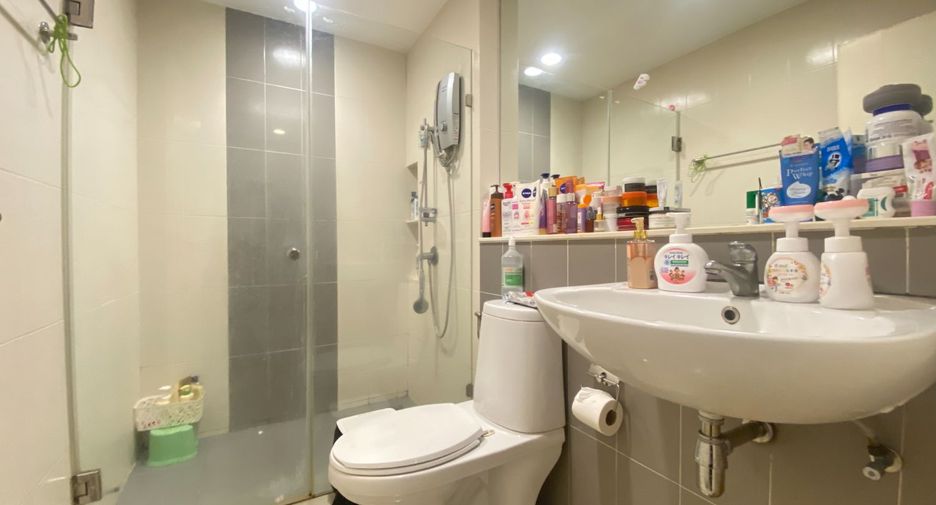 For sale 3 bedrooms townhouse in Bueng Kum, Bangkok
