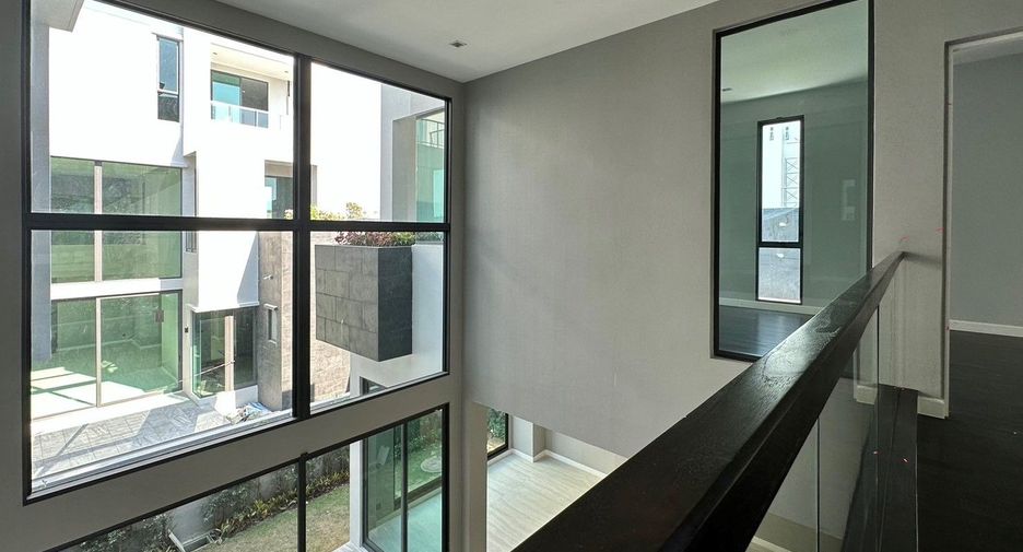 For rent 4 bedrooms house in Suan Luang, Bangkok