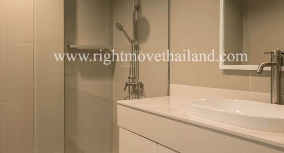For rent 3 bedrooms condo in Bang Rak, Bangkok