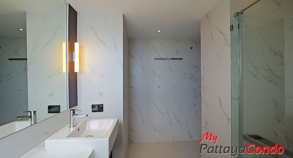 À vendre 2 chambres condo à Bang Lamung, Chonburi