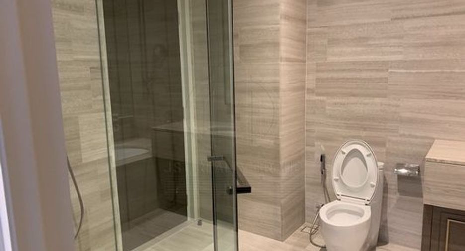 For rent and for sale 1 bed condo in Khlong Toei, Bangkok