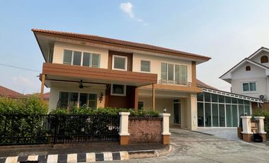 For rent and for sale 4 bed house in San Kamphaeng, Chiang Mai