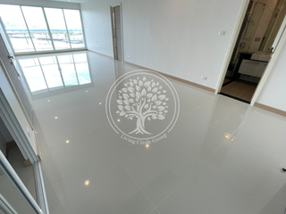 For sale 3 bedrooms condo in Yan Nawa, Bangkok
