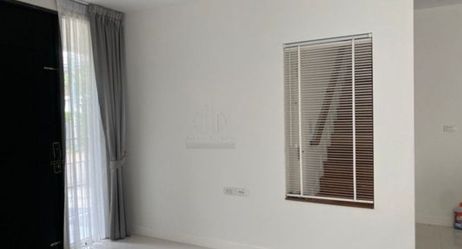For sale 4 bedrooms house in Prawet, Bangkok