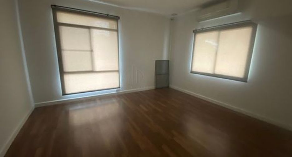 For sale 4 bedrooms house in Prawet, Bangkok