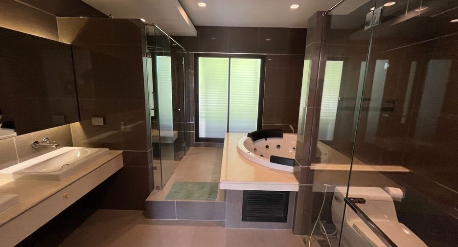 For rent and for sale 3 bedrooms villa in Kathu, Phuket