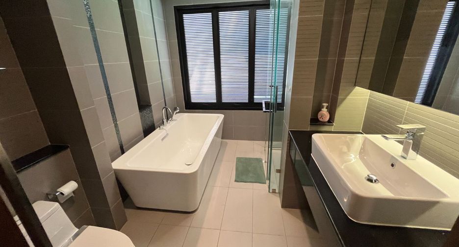 For rent and for sale 3 bedrooms villa in Kathu, Phuket