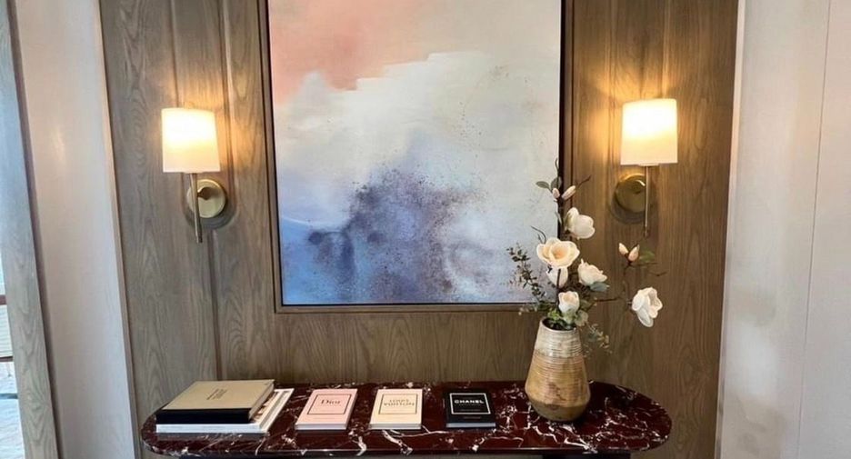 Condo en alquiler y en venta de 3 habitaciones en Watthana, Bangkok