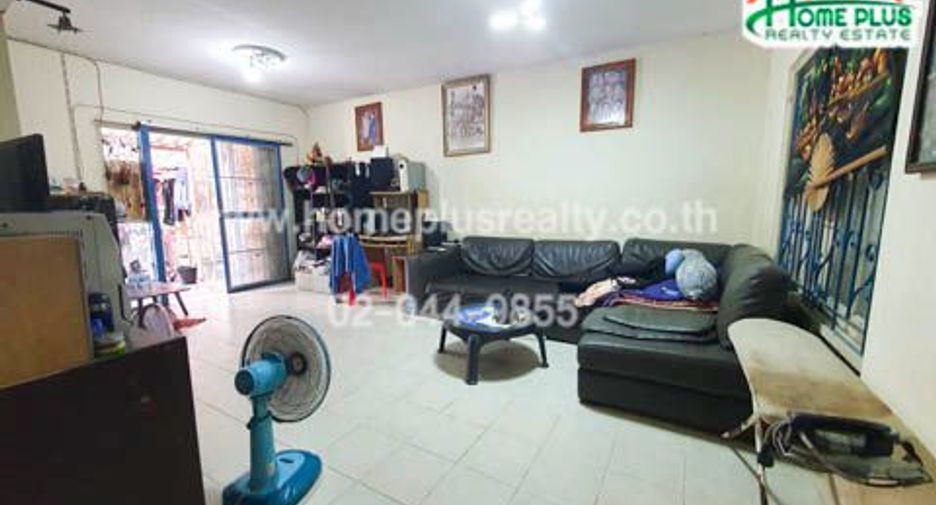 Reihenhaus zum Kauf mit 3 Zimmer in Mueang Samut Prakan, Samut Prakan