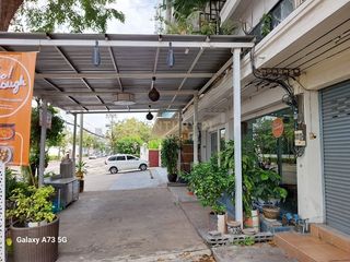 出售 4 卧室 商业空间 在 Bang Na, 曼谷