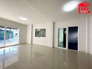 For sale 3 bed house in Lam Luk Ka, Pathum Thani