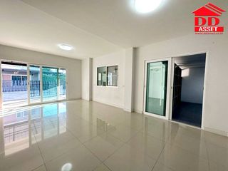 For sale 3 bed house in Lam Luk Ka, Pathum Thani