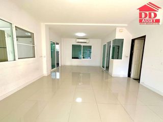 For sale 3 bed house in Lam Luk Ka, Pathum Thani