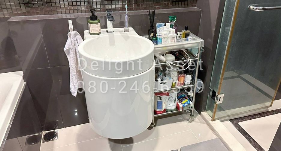 À vendre 1 chambre condo à Sathon, Bangkok