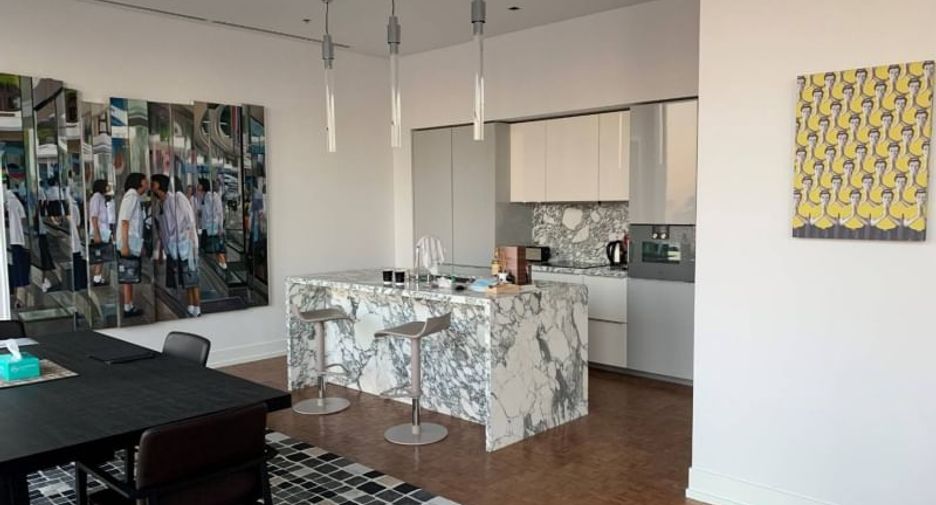 Condo en alquiler de 2 habitaciones en Sathon, Bangkok