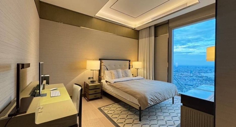 For rent 2 bedrooms condo in Khlong San, Bangkok